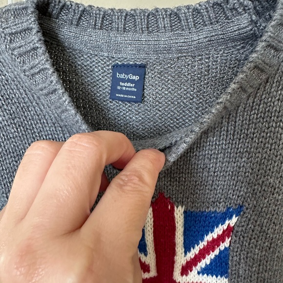 Baby Gap England Cable Sweater - Picture 2 of 3